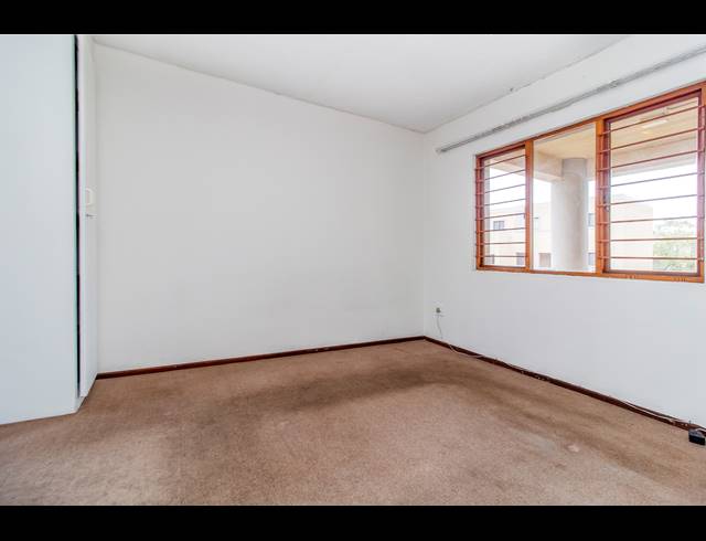 1 BEDROOM APARTMENT TO LET IN WELTEVREDEN PARK